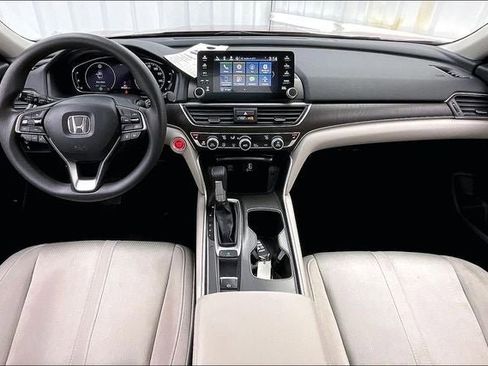 Used 2019 Honda Accord EX image 15