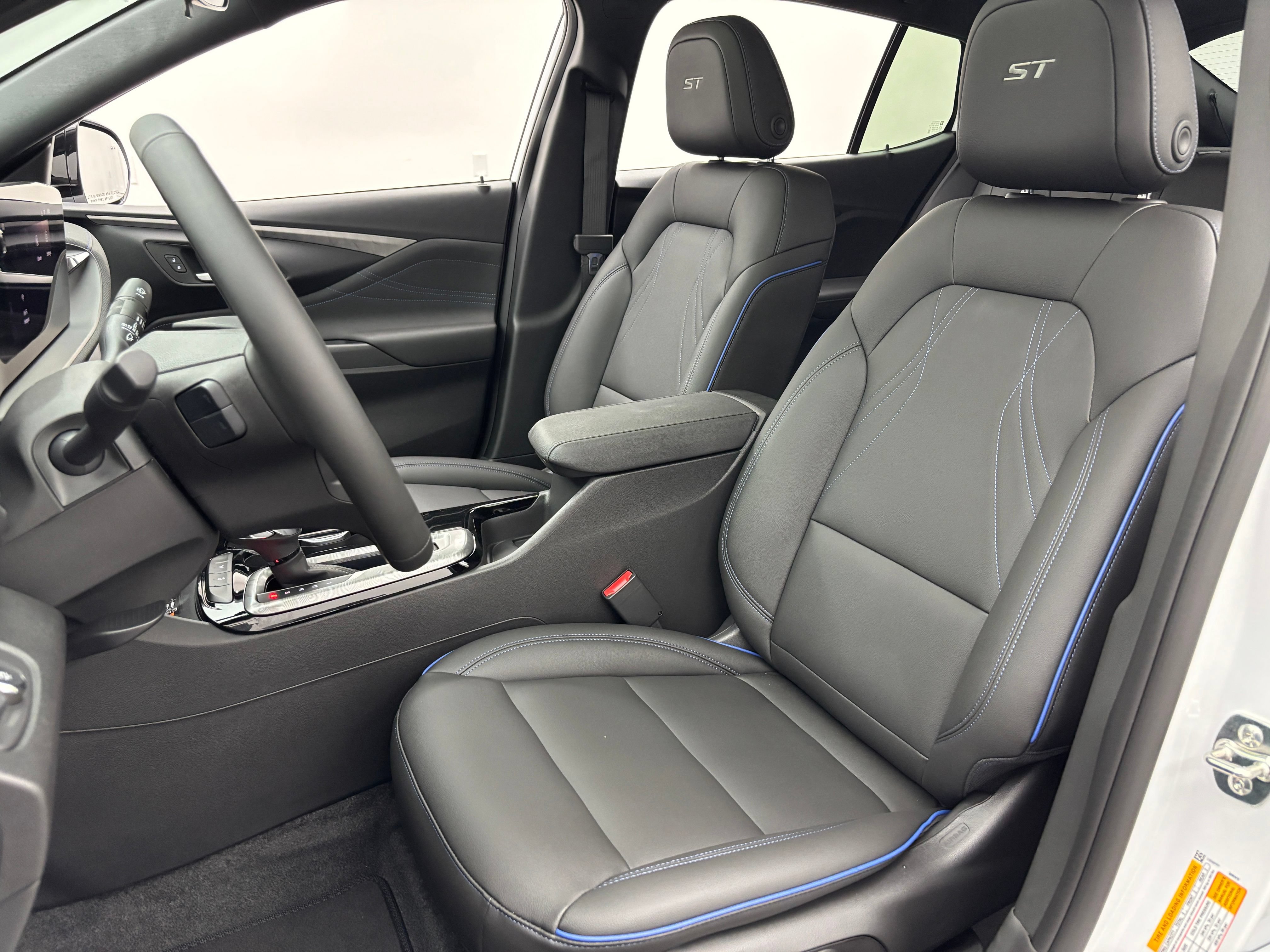 New 2026 Buick Envista Sport Touring w/ Convenience I Package FWD image 18