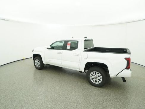 New 2025 Toyota Tacoma SR5 image 31