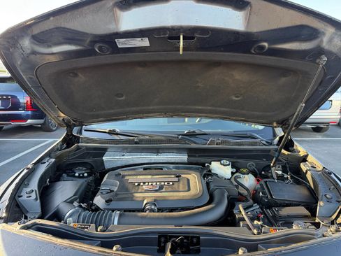 Used 2021 Cadillac XT4 Premium Luxury image 22