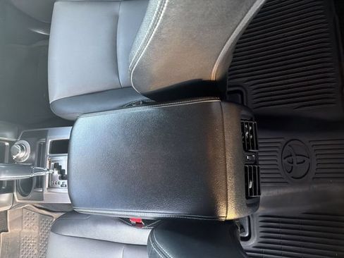 Certified 2019 Toyota 4Runner SR5 Premium AWD/4WD image 24
