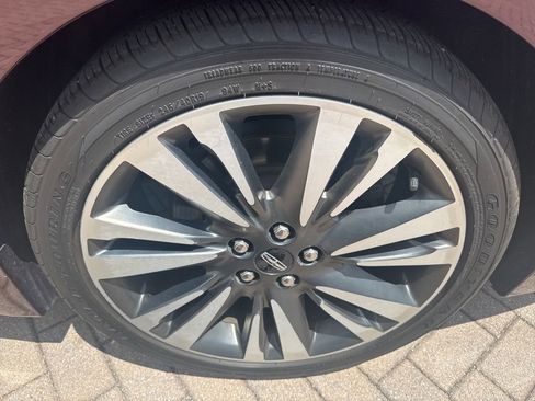 Used 2017 Lincoln MKZ Reserve w/ Climate Package FWD image 23