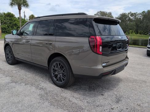 Certified 2027 Ford Expedition Platinum w/ Stealth Appearance Package AWD/4WD image 5