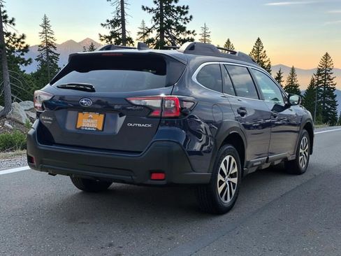 Used 2025 Subaru Crosstrek 2.0i Premium AWD/4WD image 6