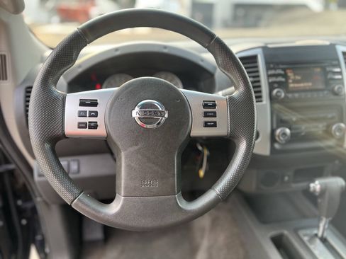 Used 2013 Nissan Frontier Desert Runner RWD image 14