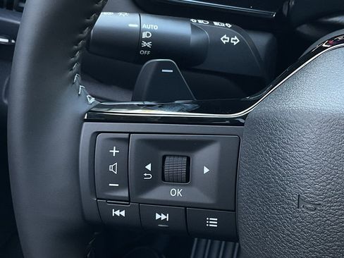 New 2026 Nissan Pathfinder SL image 27