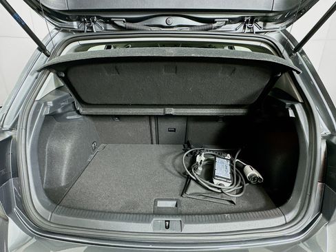 Used 2019 Volkswagen e-Golf SEL Premium FWD image 29