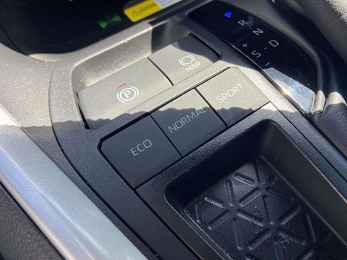 Used 2025 Toyota RAV4 LE FWD image 23