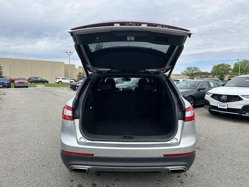 Used 2016 Lincoln MKX Select w/ Select Plus Package AWD/4WD image 10
