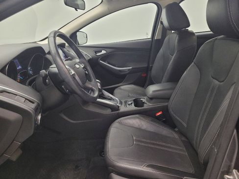 Used 2014 Ford Focus Titanium FWD image 17