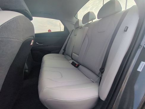 New 2026 Hyundai Elantra Limited FWD image 14
