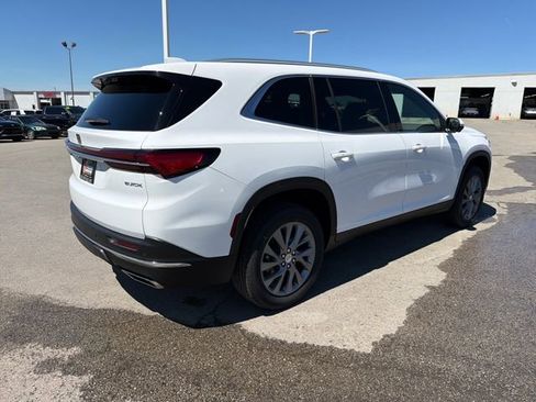 New 2026 Buick Enclave Preferred image 5