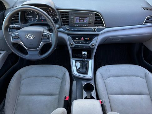 Used 2017 Hyundai Elantra SE FWD image 12
