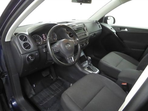 Used 2013 Volkswagen Tiguan S FWD image 15