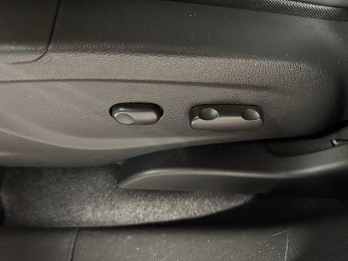 Used 2022 Buick Encore Preferred w/ Safety Package AWD/4WD image 15