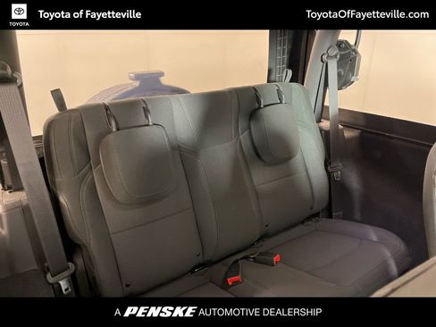 Used 2022 Jeep Wrangler Sport S image 6