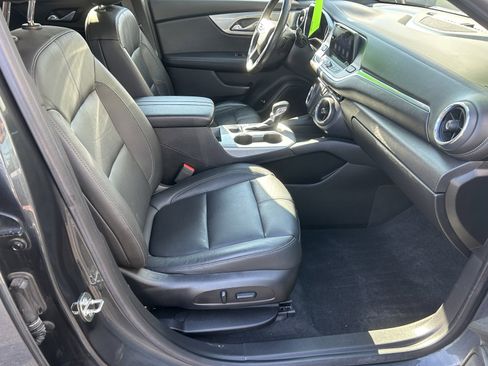 Used 2019 Chevrolet Blazer LT image 19