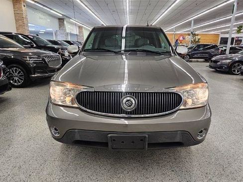Used 2005 Buick Rainier CXL w/ Luxury Package AWD/4WD image 2