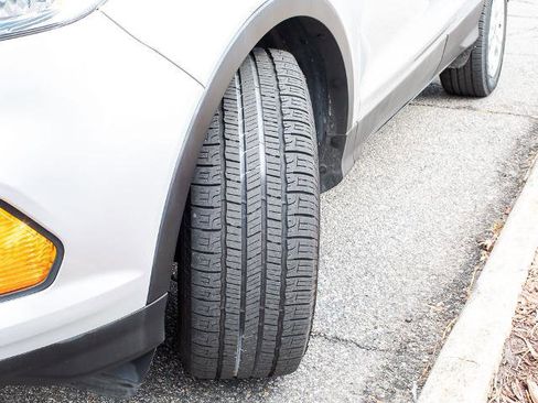 Certified 2017 Ford Escape S image 9