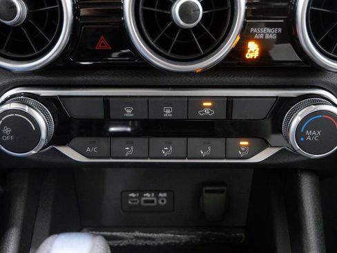 Used 2022 Nissan Sentra SV image 19