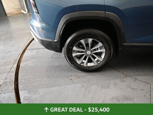 Used 2025 Chevrolet Equinox LT AWD/4WD image 22
