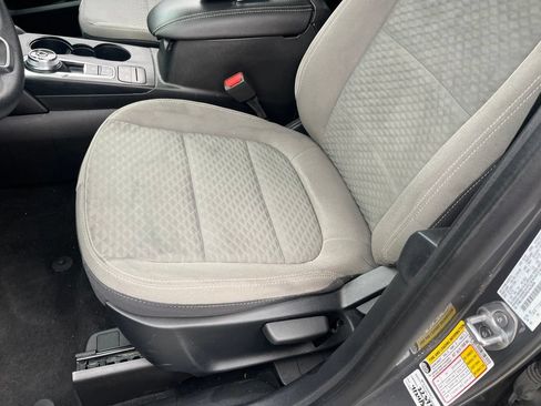 Used 2022 Ford Escape SE FWD image 7