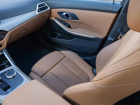 Certified 2025 BMW 330i xDrive Sedan image 27