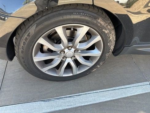 Used 2017 Land Rover Range Rover Sport HSE image 9