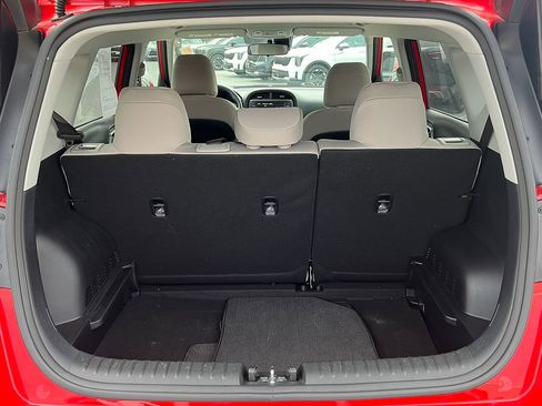 Used 2025 Kia Soul LX w/ LX Technology Package image 5