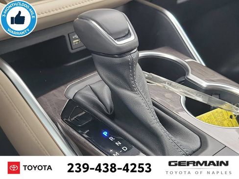 Used 2023 Toyota Highlander Limited FWD image 27