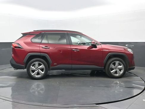 Used 2019 Toyota RAV4 Limited w/ Limited Grade Weather Package AWD/4WD image 2