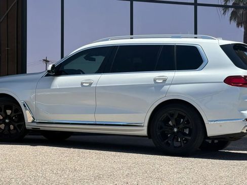 Used 2021 BMW X7 xDrive40i w/ Premium Package AWD/4WD image 6