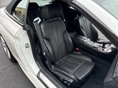 Used 2017 BMW 650i xDrive Convertible w/ M Sport Edition image 32
