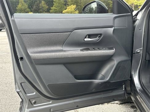 New 2026 Nissan Kicks SV image 11