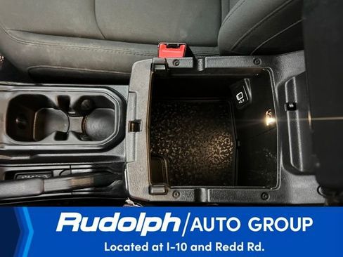 Used 2019 Jeep Wrangler Unlimited Sahara AWD/4WD image 29