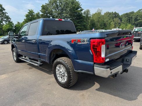 Used 2017 Ford F250 XLT w/ XLT Premium Package AWD/4WD image 3