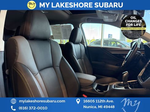 Certified 2025 Subaru Outback Onyx Edition AWD/4WD image 30