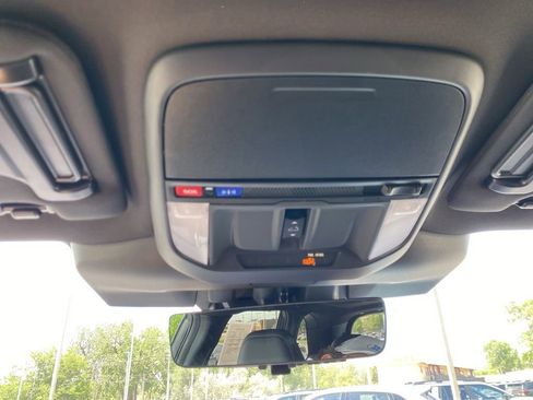 Certified 2025 Subaru Forester Touring AWD/4WD image 18