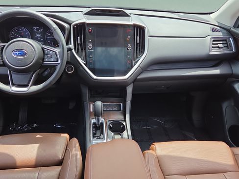 Used 2023 Subaru Ascent Touring AWD/4WD image 13