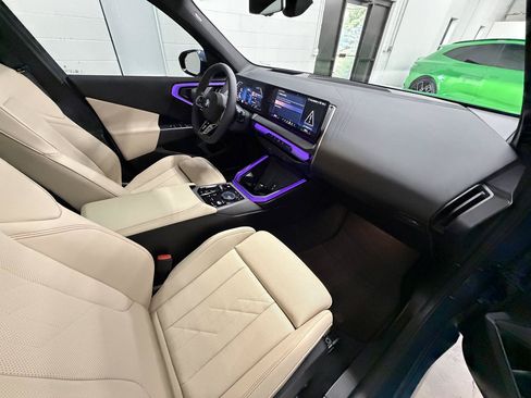 Used 2025 BMW X3 xDrive30i w/ Premium Package AWD/4WD image 18