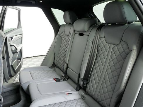 Used 2023 Audi SQ5 Premium Plus image 21