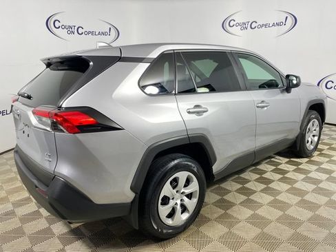 Certified 2024 Toyota RAV4 LE AWD/4WD image 7