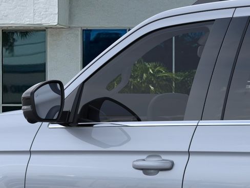New 2025 Ford Expedition Active RWD image 20