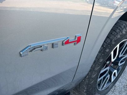 Used 2024 GMC Yukon AT4 w/ Technology Package