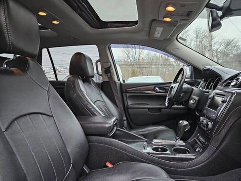 Used 2017 Buick Enclave Premium image 23