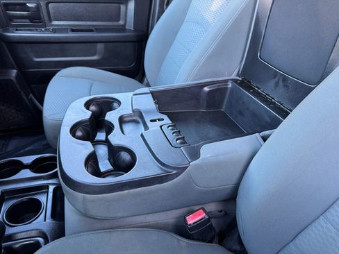 Used 2013 RAM 2500 Tradesman w/ Chrome Appearance Group image 21