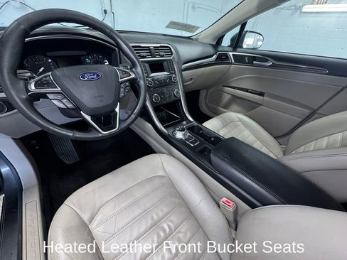 Used 2017 Ford Fusion SE AWD/4WD image 13
