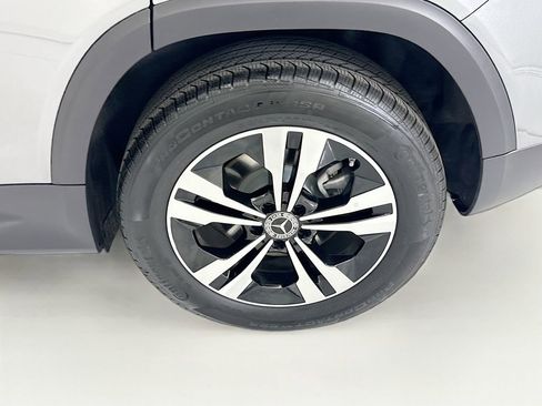 Certified 2025 Mercedes-Benz GLB 250 image 30