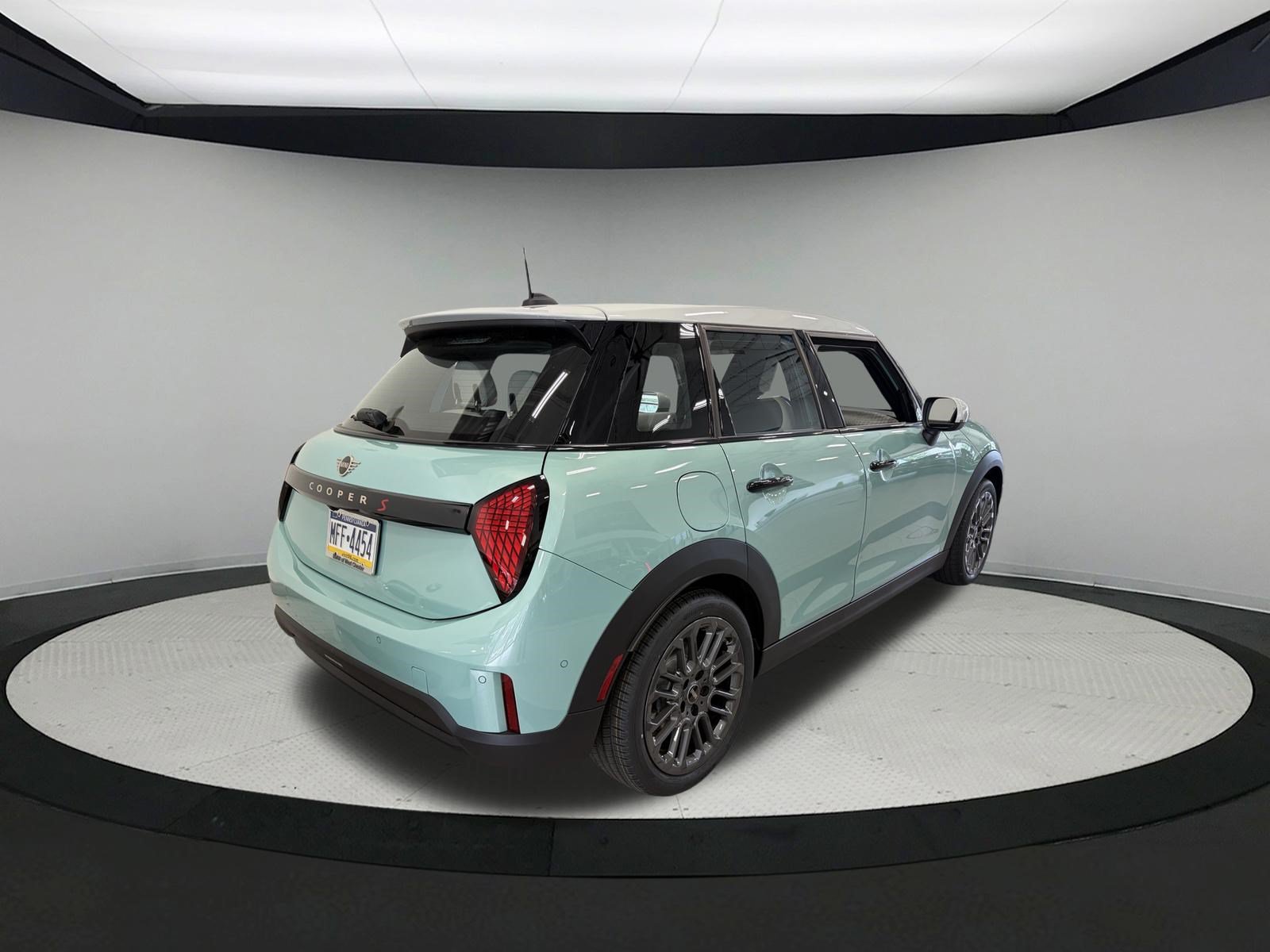 Used 2026 MINI Cooper S FWD image 6