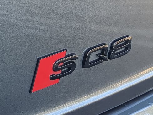 Used 2021 Audi SQ8 Prestige image 12